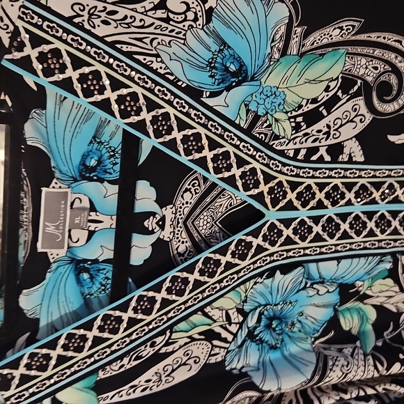 Blouse - Picture 2 of 5